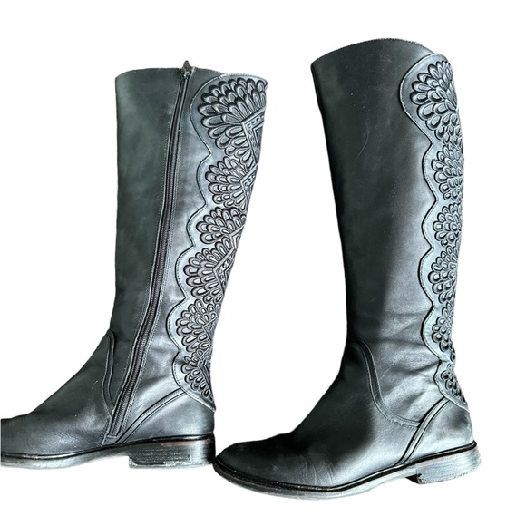 Gianni Bini Women’s riding boots 6.5M - Picture 10 of 12